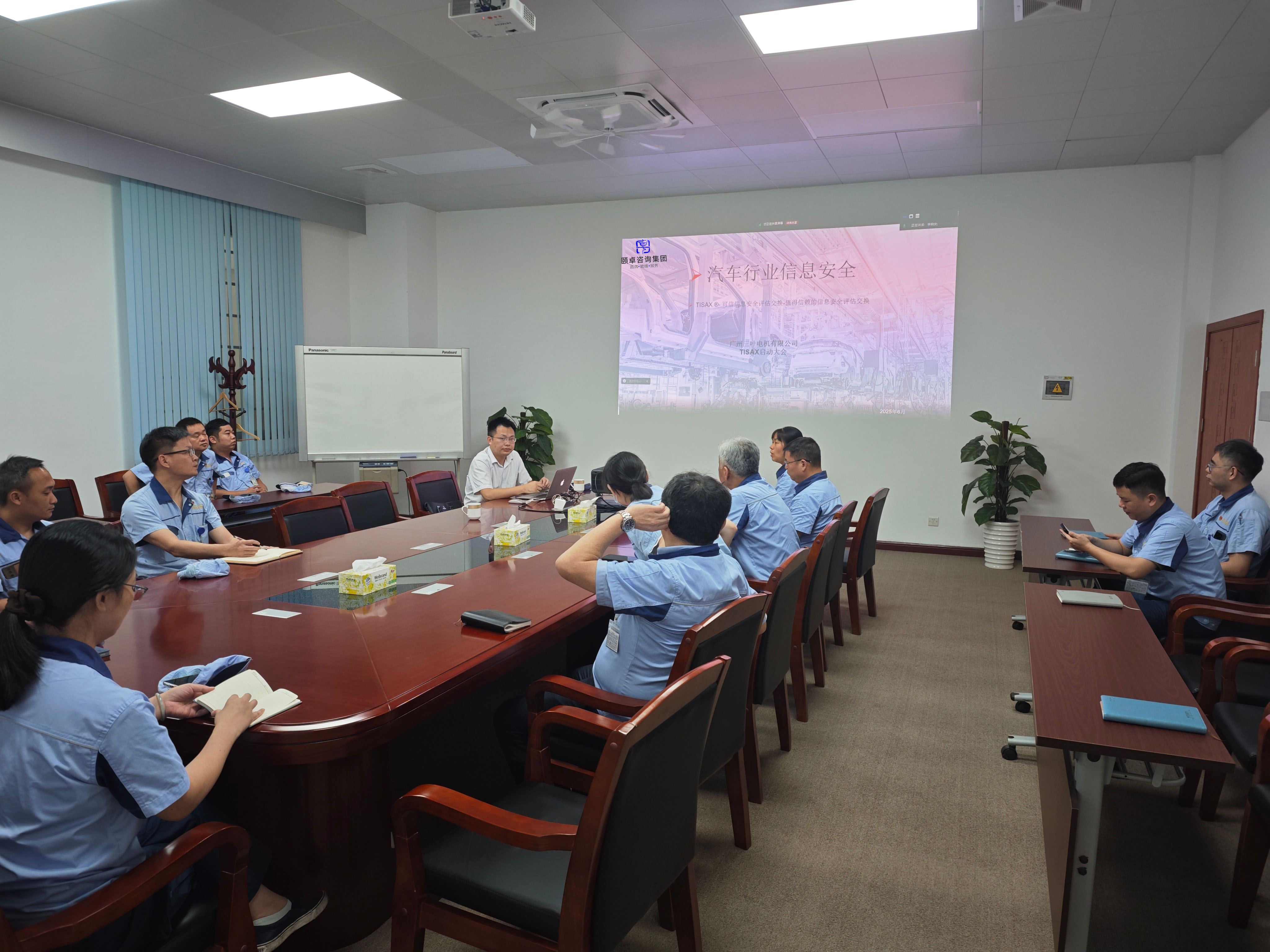 强乱强乱中文字幕